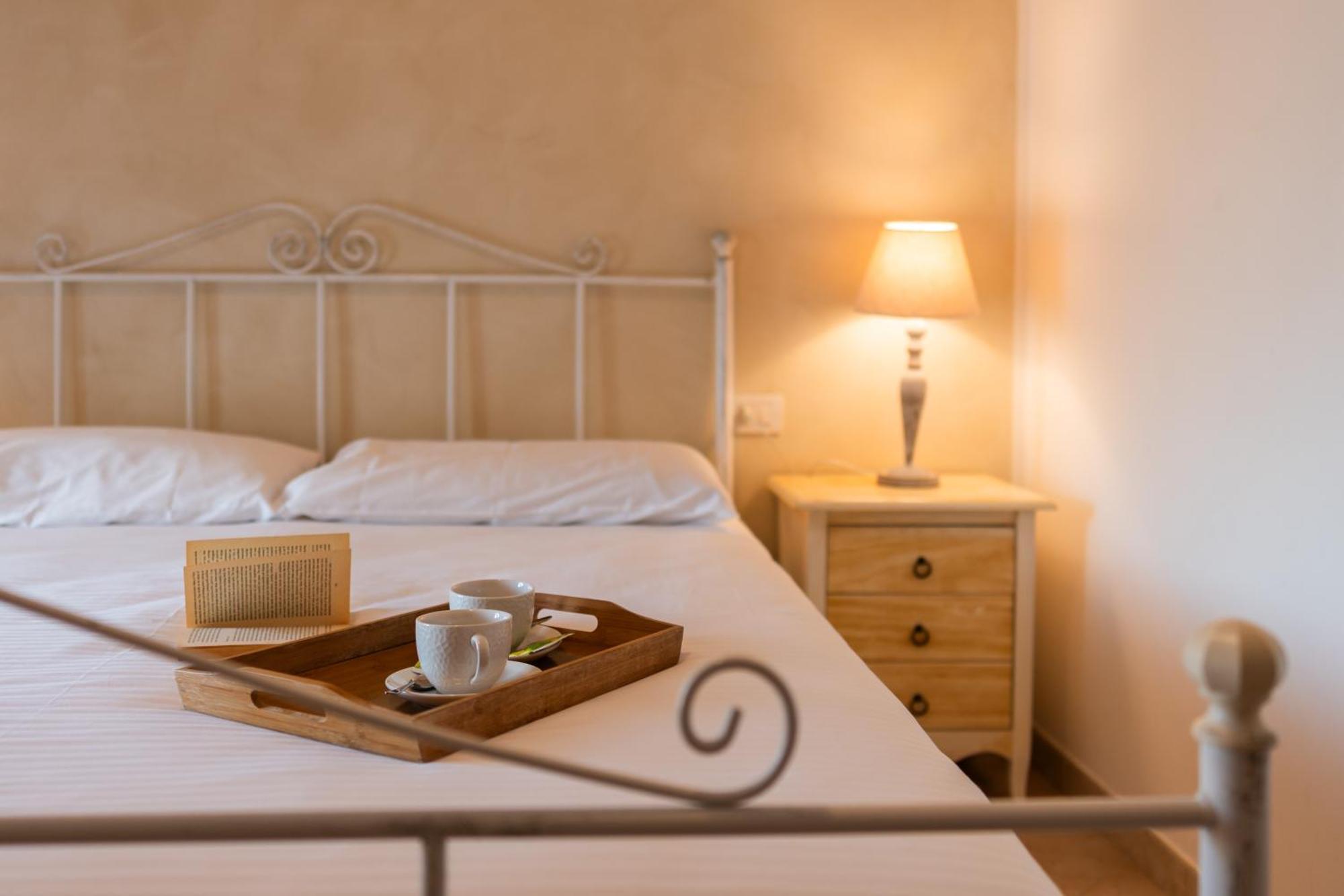 Bed and Breakfast Palazzo De Luca By Apulia Hospitality Fasano Exterior foto