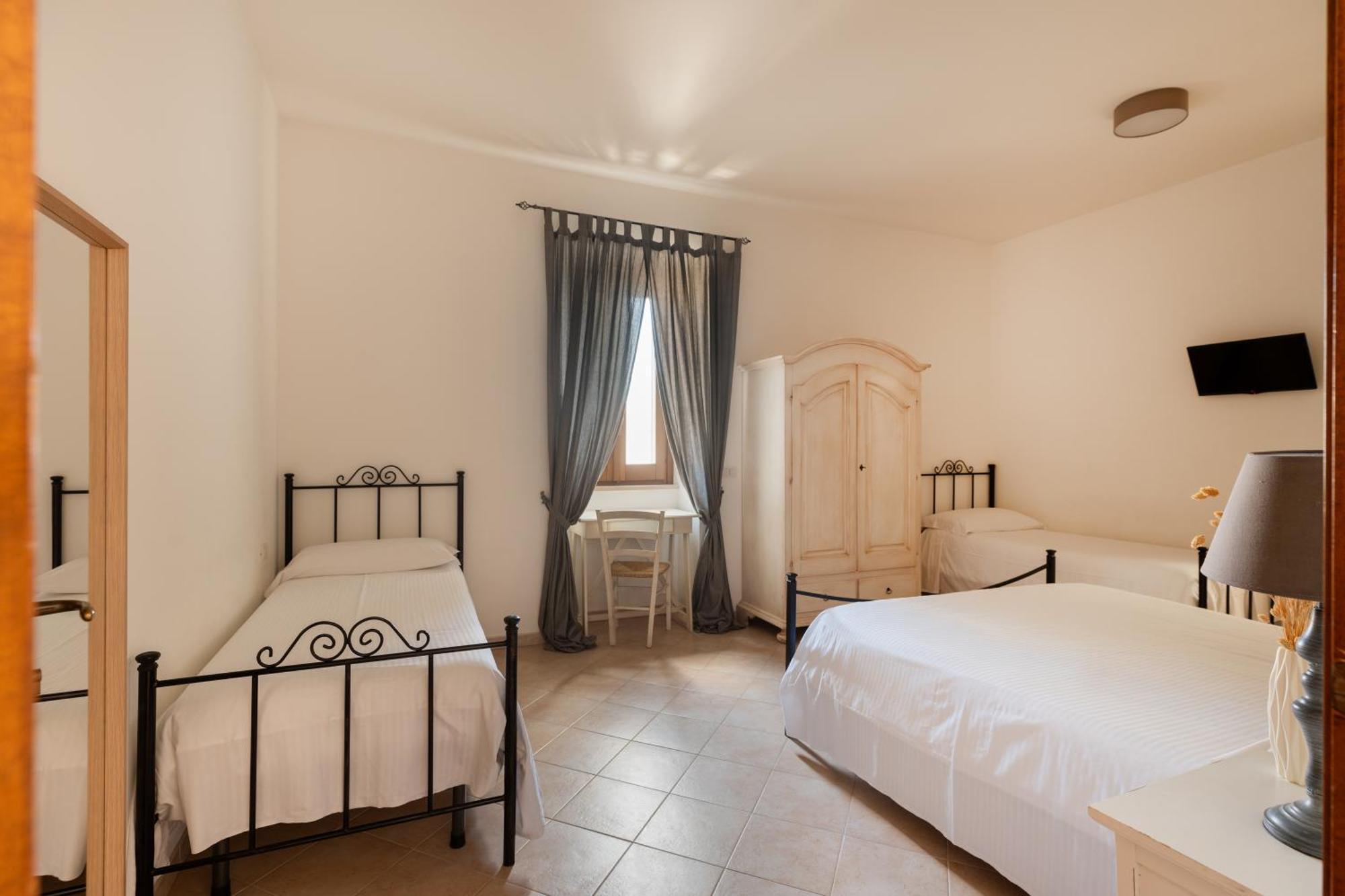 Bed and Breakfast Palazzo De Luca By Apulia Hospitality Fasano Exterior foto